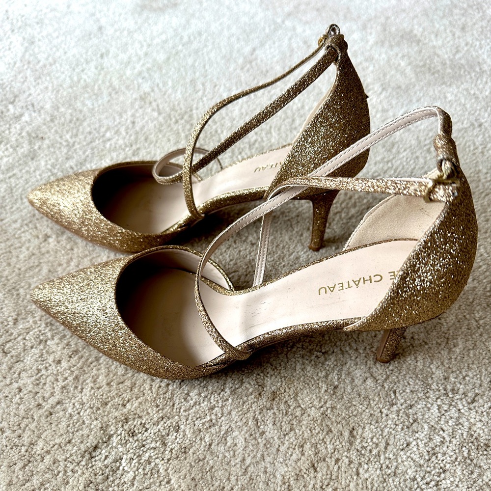NWOT sparkly LE CHATEAU heels